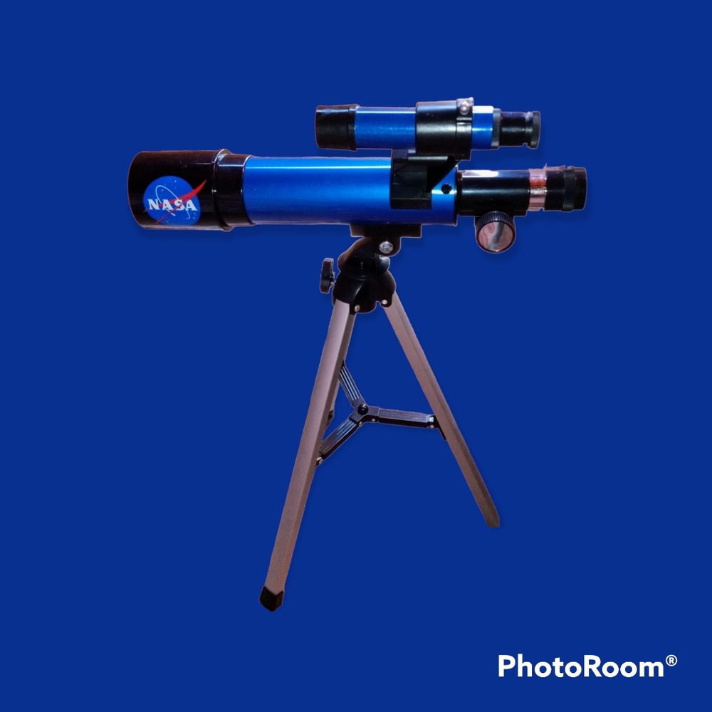 Kids NASA Luner Telescope Capable of 90X Magnification